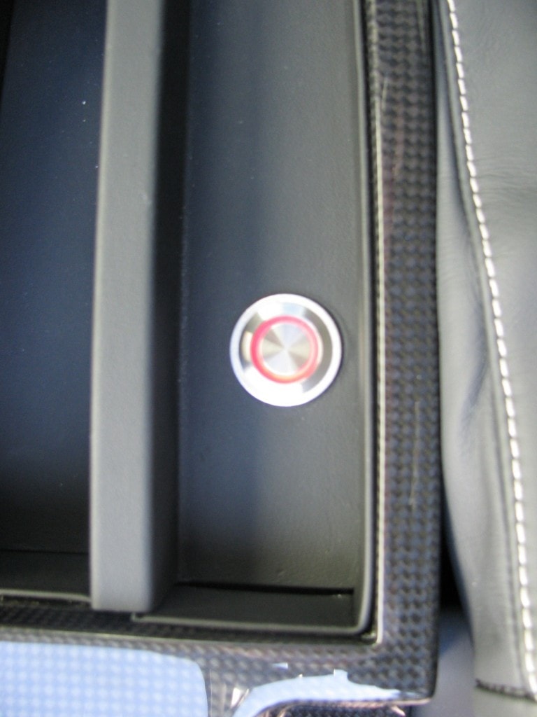 F599 HLS button lit